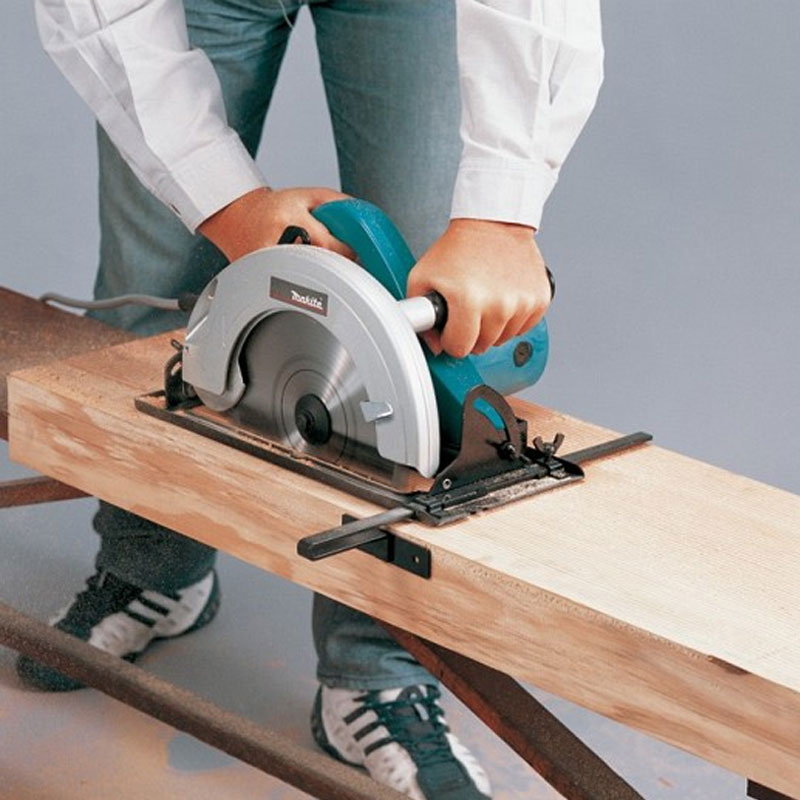 Makita - Set ručna kružna testera N5900B sa listom 235x30/50z za sečenje sendvič panela - N5900B + B-33582